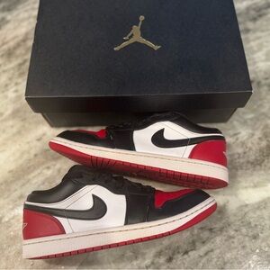 Nike Air Jordan 1 Low Bred toe size 7.5